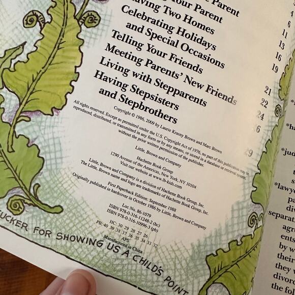 Dino Tales: Dinosaurs Divorce A Guide For Changing Families Paperback Book - Picture 2 of 7